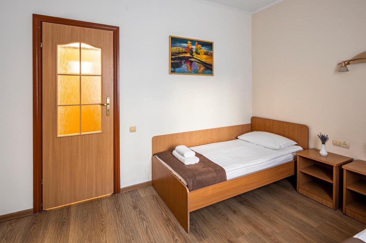 Hotel Galaktika Vynnyky Eksteriør billede